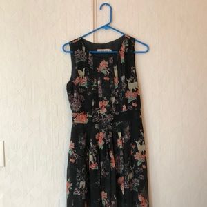 Super cute dress! Perfect for spring weddings!